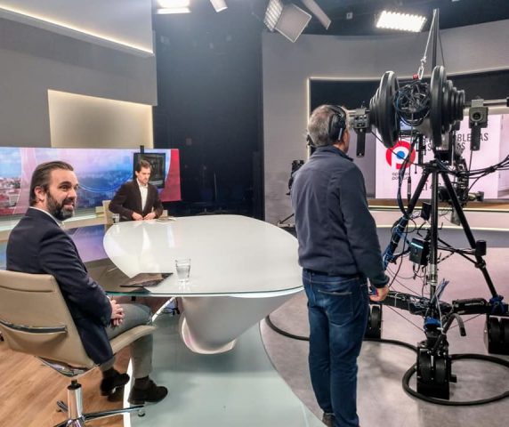 79022876_2631101546935726_4251295699167084544_n