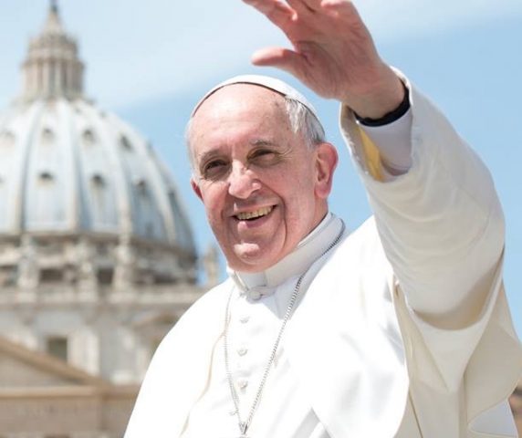 papa_francisco_foto_oficial_2